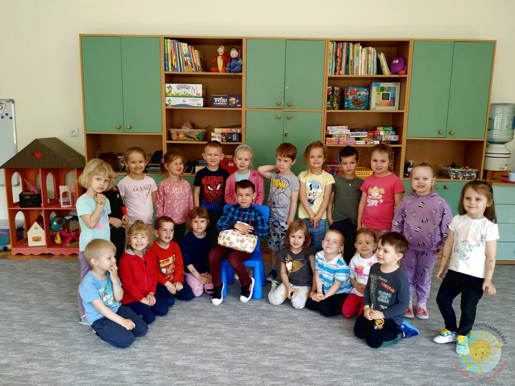 Świętowanie urodzin w przedszkolu - Przedszkole Samorządowe Nr 2 Pod Słonkiem w Białymstoku
