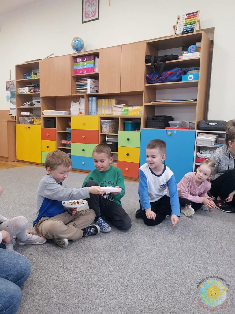 BOF - język i kultura – cel rozwijanie umiejętności komunikacyjnych, odkrywanie bogactwa języka oraz poznawanie kultury regionu i świata.