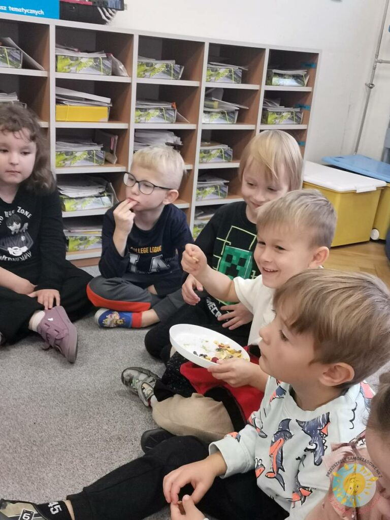 BOF - język i kultura – cel rozwijanie umiejętności komunikacyjnych, odkrywanie bogactwa języka oraz poznawanie kultury regionu i świata.