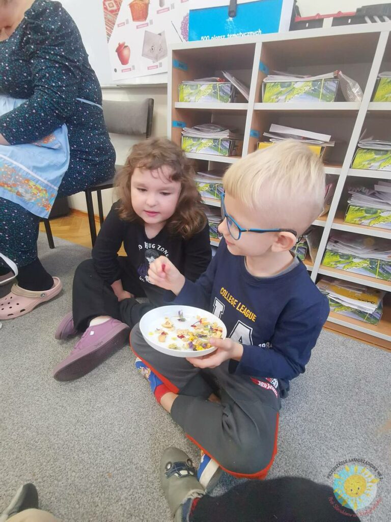 BOF - język i kultura – cel rozwijanie umiejętności komunikacyjnych, odkrywanie bogactwa języka oraz poznawanie kultury regionu i świata.