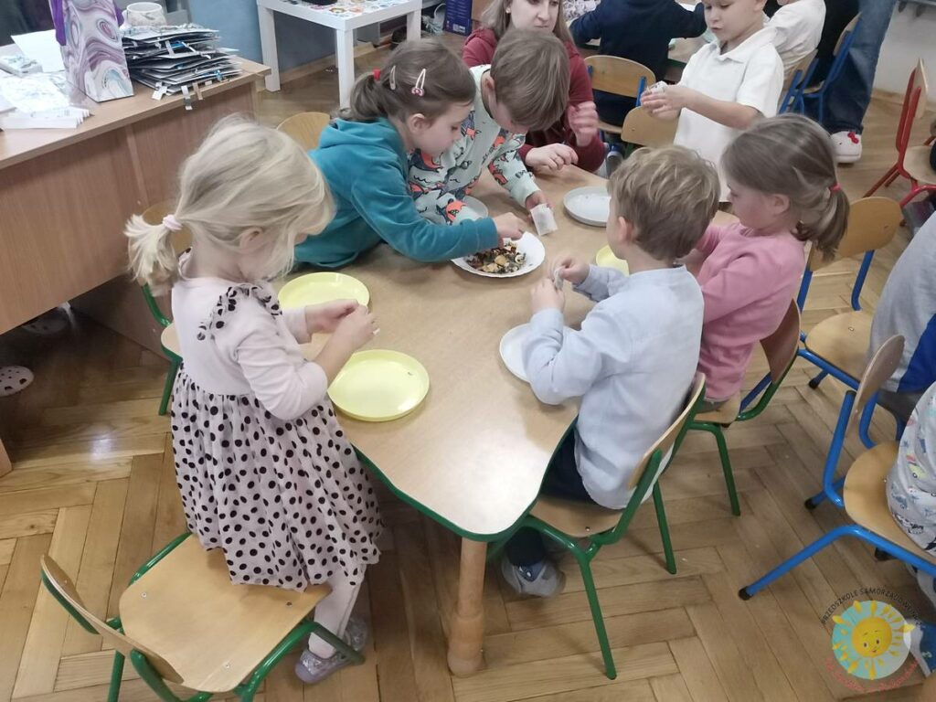 BOF - język i kultura – cel rozwijanie umiejętności komunikacyjnych, odkrywanie bogactwa języka oraz poznawanie kultury regionu i świata.