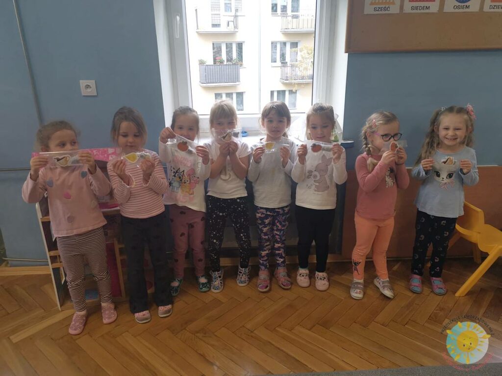 BOF - język i kultura – cel rozwijanie umiejętności komunikacyjnych, odkrywanie bogactwa języka oraz poznawanie kultury regionu i świata.