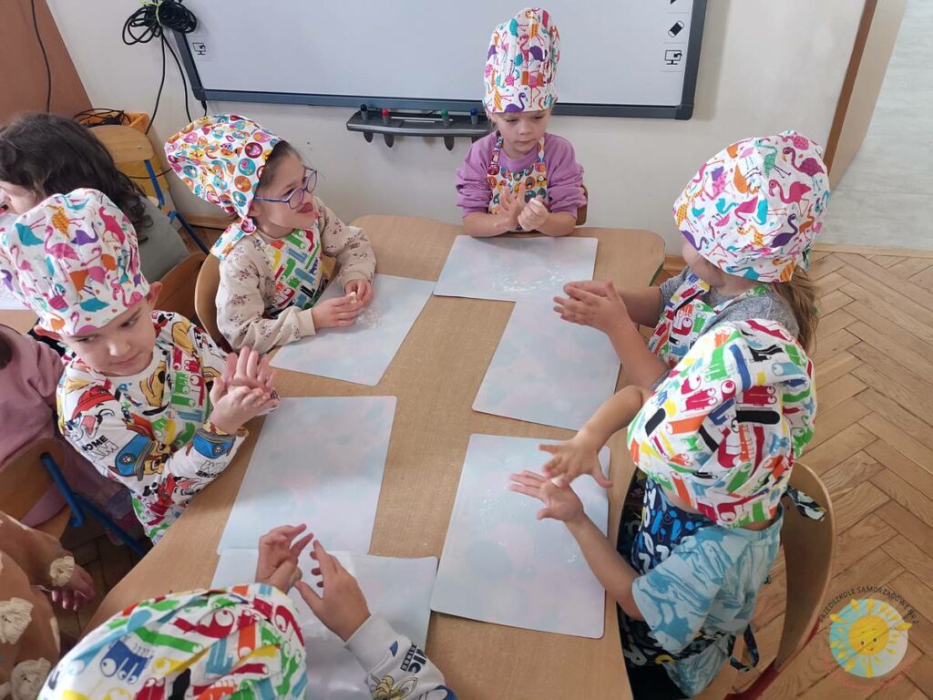 BOF - język i kultura – cel rozwijanie umiejętności komunikacyjnych, odkrywanie bogactwa języka oraz poznawanie kultury regionu i świata.