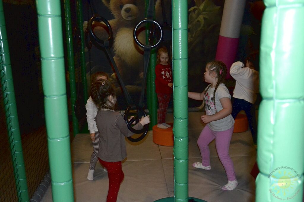 Dzieci bawiące się w Fabryce Misia - Przedszkole Samorządowe Nr 2 Pod Słonkiem w Białymstoku