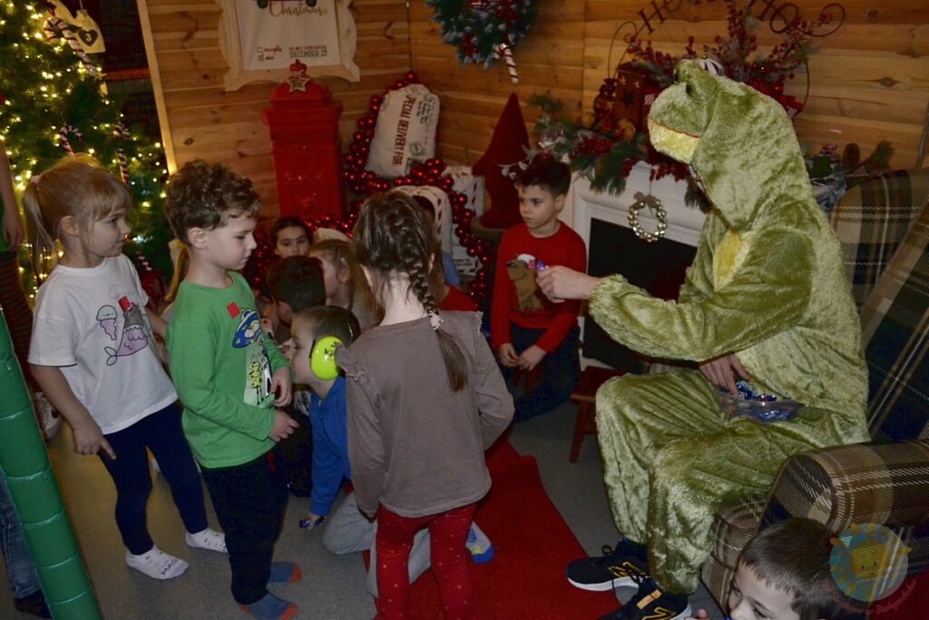 Bawiące się dzieci w Fabryce Misia - Przedszkole Samorządowe Nr 2 Pod Słonkiem w Białymstoku