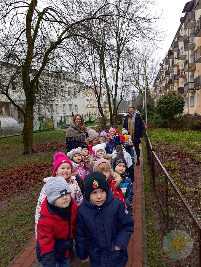 Dzieci na wycieczce do książnicy - Przedszkole Samorządowe Nr 2 Pod Słonkiem w Białymstoku