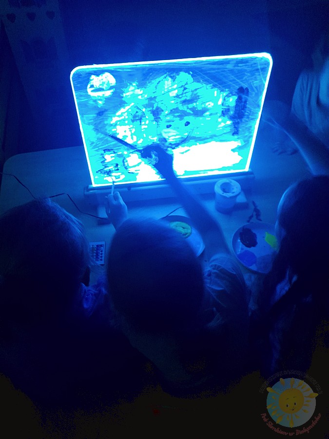 Dzieci w wieku przedszkolnym biorące udział w zajęciach w przedszkolu - Przedszkole Samorządowe Nr 2 Pod Słonkiem w Białymstoku