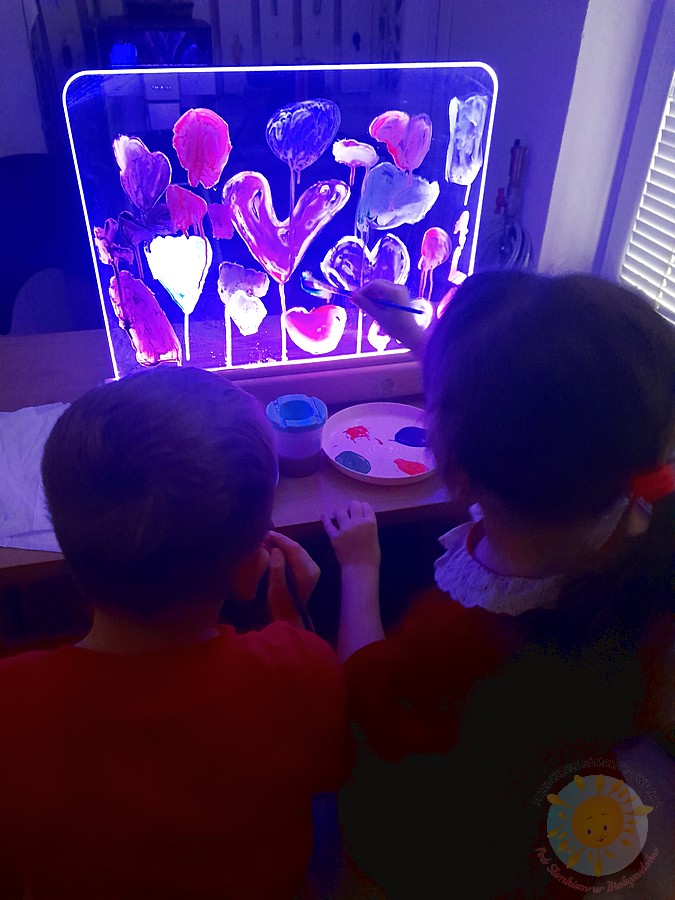 Dzieci w wieku przedszkolnym biorące udział w zajęciach w przedszkolu - Przedszkole Samorządowe Nr 2 Pod Słonkiem w Białymstoku