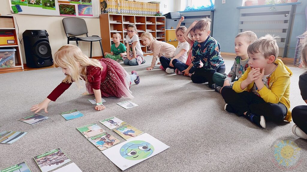 Dzieci uczestniczące w zajęciach - Przedszkole Samorządowe Nr 2 Pod Słonkiem w Białymstoku