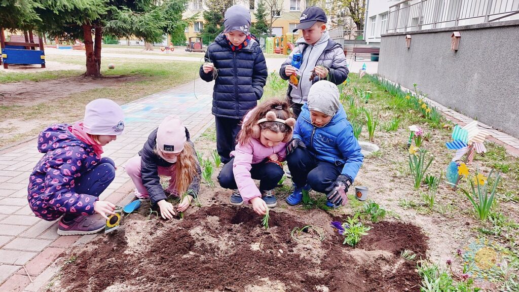 Dzieci uczestniczące w zajęciach - Przedszkole Samorządowe Nr 2 Pod Słonkiem w Białymstoku